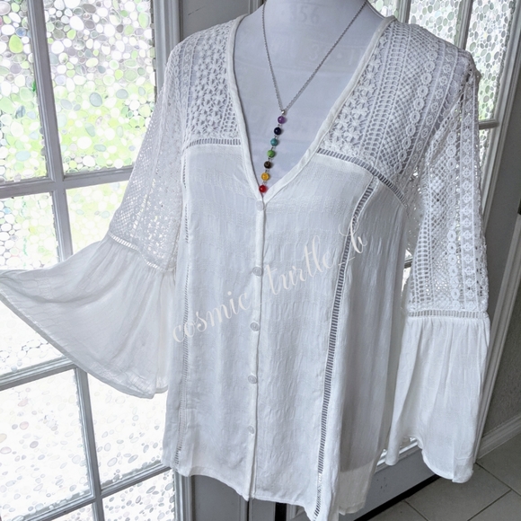 New Lace Crochet Bell Sleeve Bohemian Blouse - Picture 3 of 7